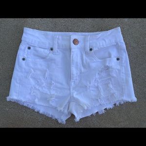 American Eagle white hi-rise shorties